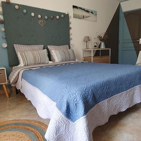 Chambre D'Hotes "La Petite Dormeuse" Comps  Extérieur photo